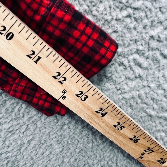 Womens Flannel Shirt L Red Black‎ Plaid Embroidered Floral Cotton Casual Cozy - Picture 9 of 9